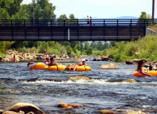 Tubing Tips tubers on the yampa river in Steamboat Springs CO