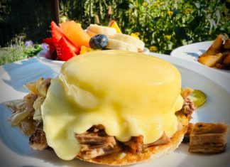 Top Benny’s in the ‘Boat Eggs Benedict