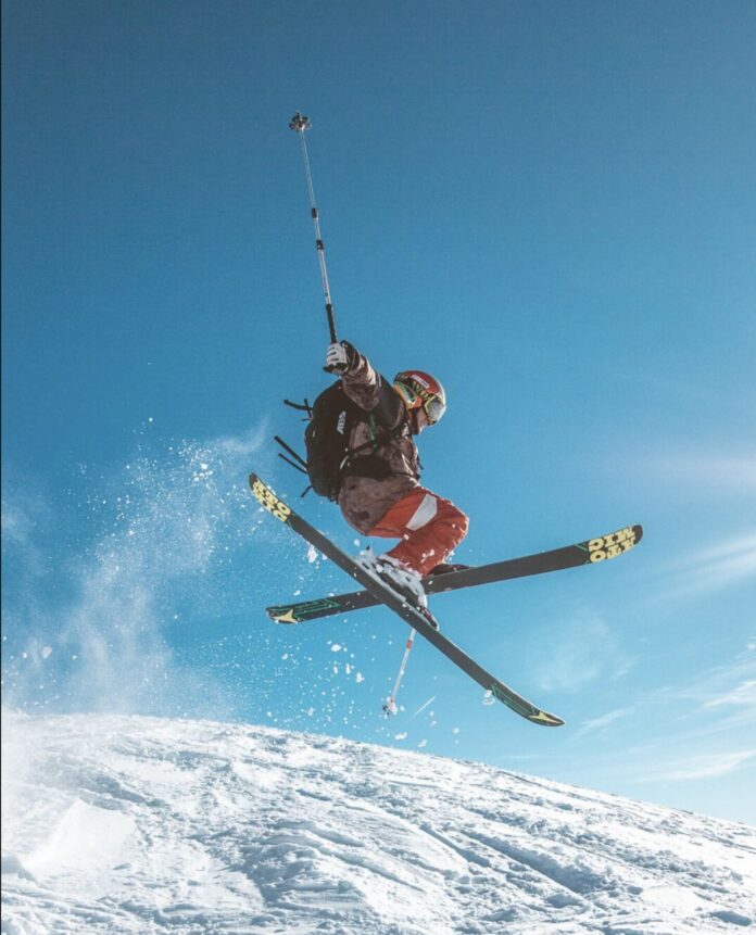 Matthieu Petiard skiing