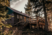 Hike to Trapper’s Lake Cabin 14