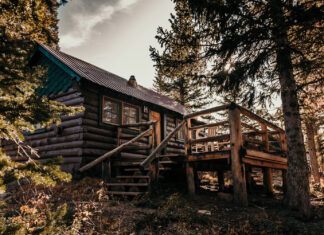 Hike to Trapper’s Lake Cabin 14