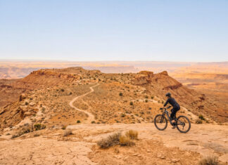 E-Bikes in the Desert